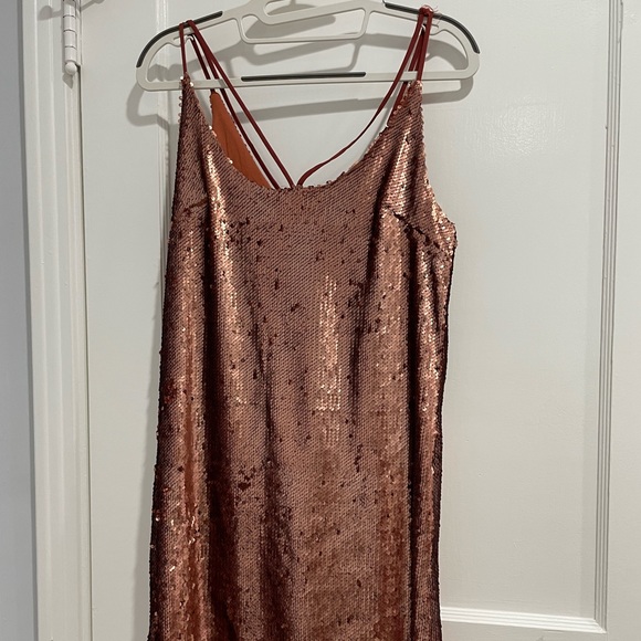 Copper sequin dress - Picture 6 of 7